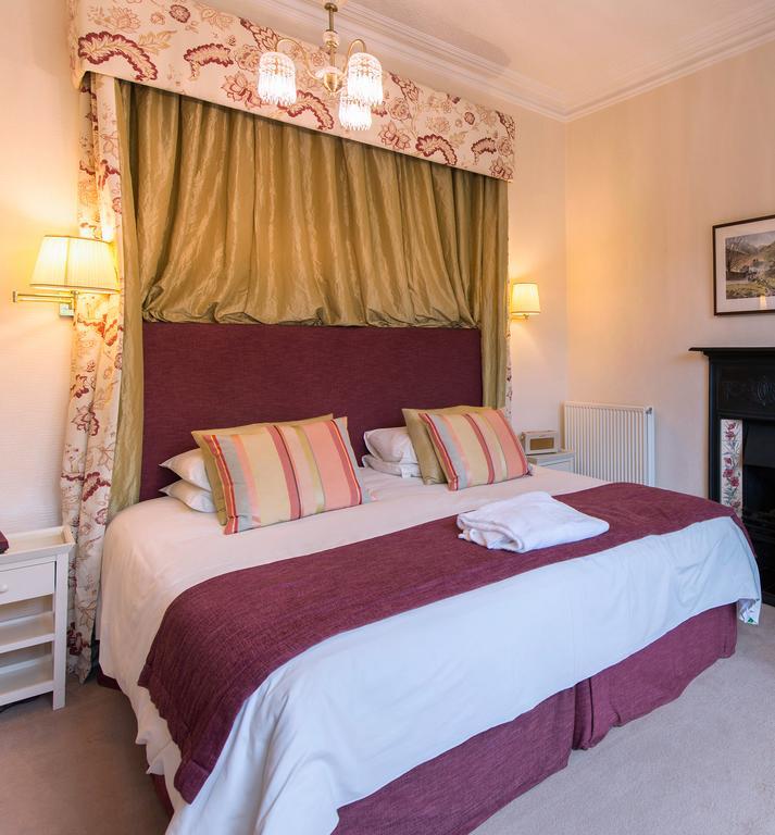 Ascot House Hotel ฮาร์โรเกต ภายนอก รูปภาพ