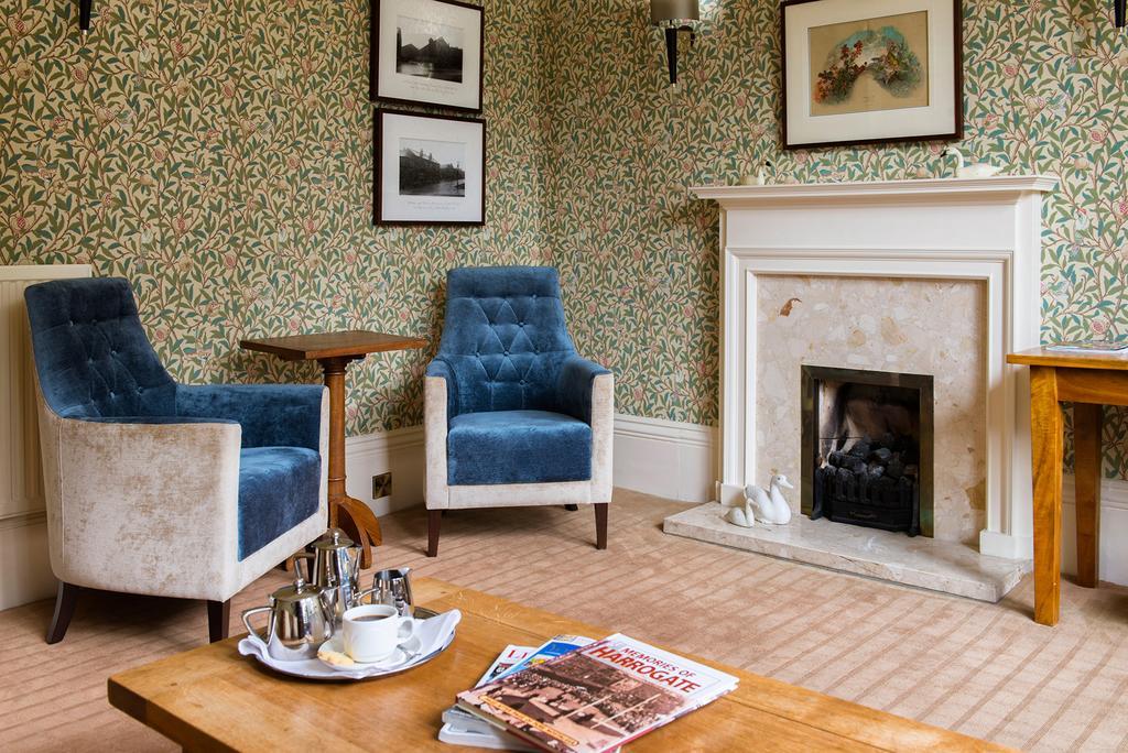 Ascot House Hotel ฮาร์โรเกต ภายนอก รูปภาพ