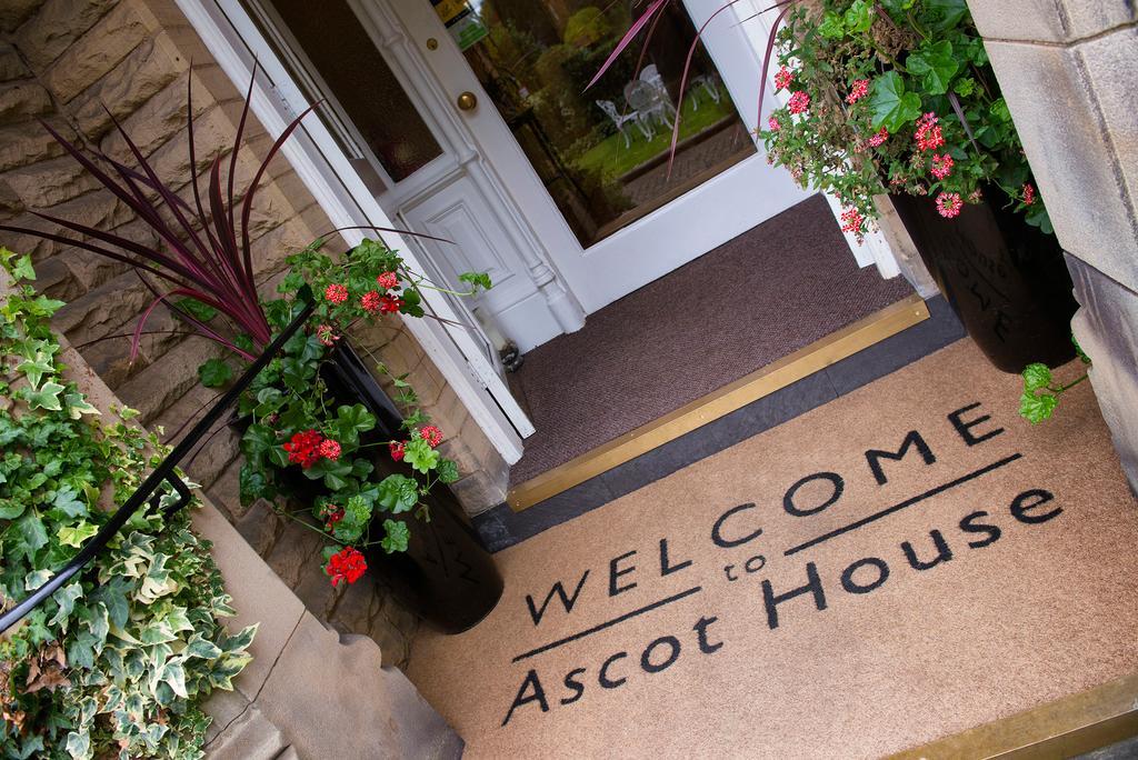 Ascot House Hotel ฮาร์โรเกต ภายนอก รูปภาพ