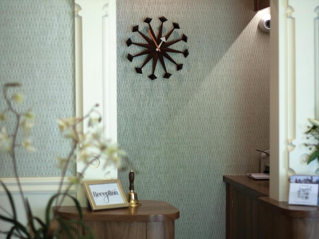 Ascot House Hotel ฮาร์โรเกต ภายนอก รูปภาพ
